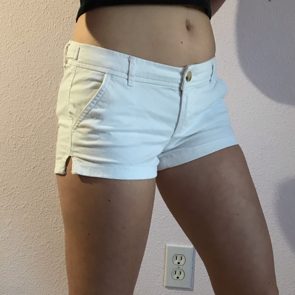 White Abercrombie & Fitch denim shorts